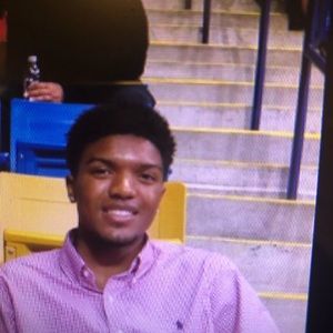 Meet your Posher, Lashana